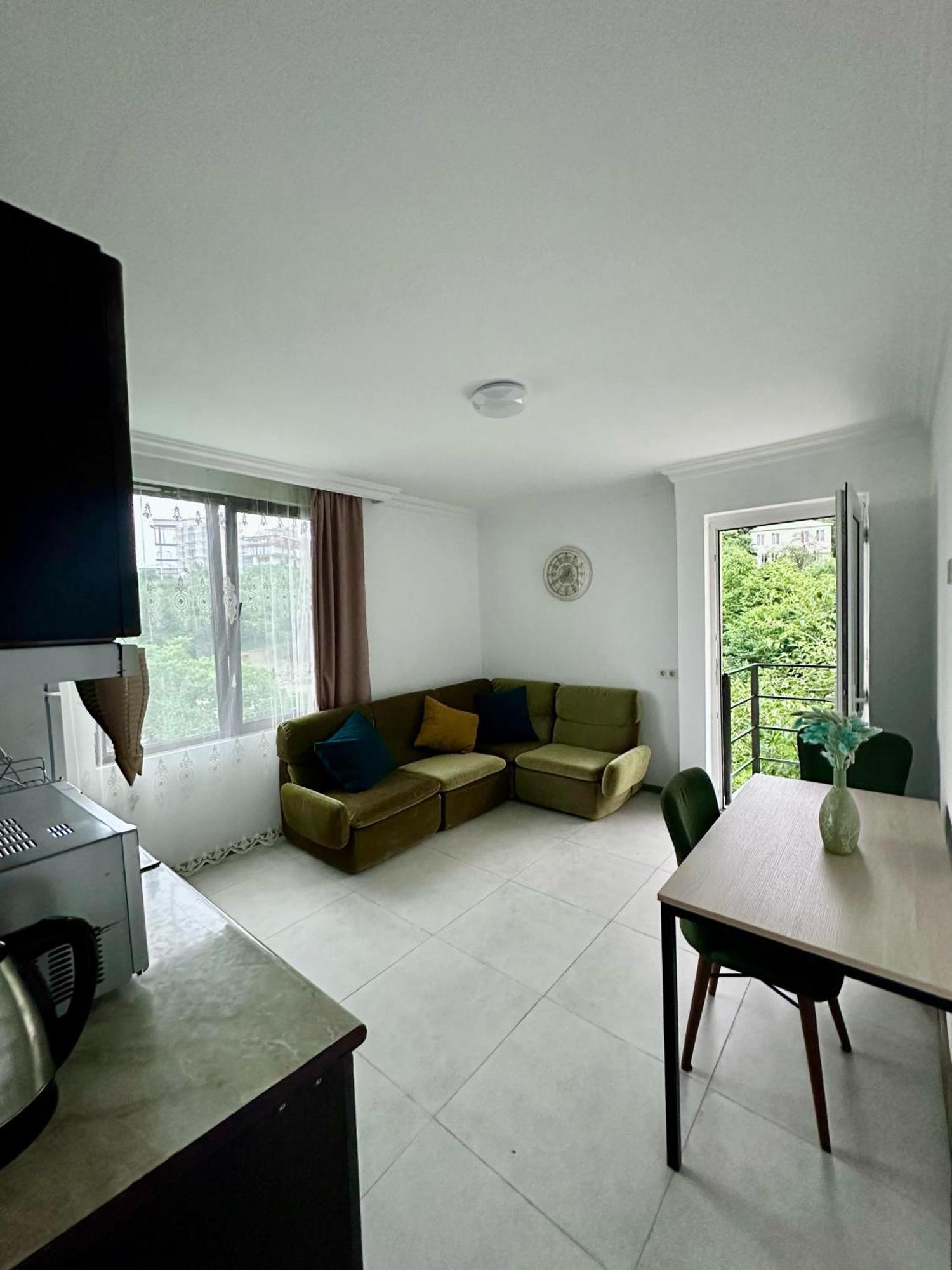 Отель Nita House Батуми Экстерьер фото
