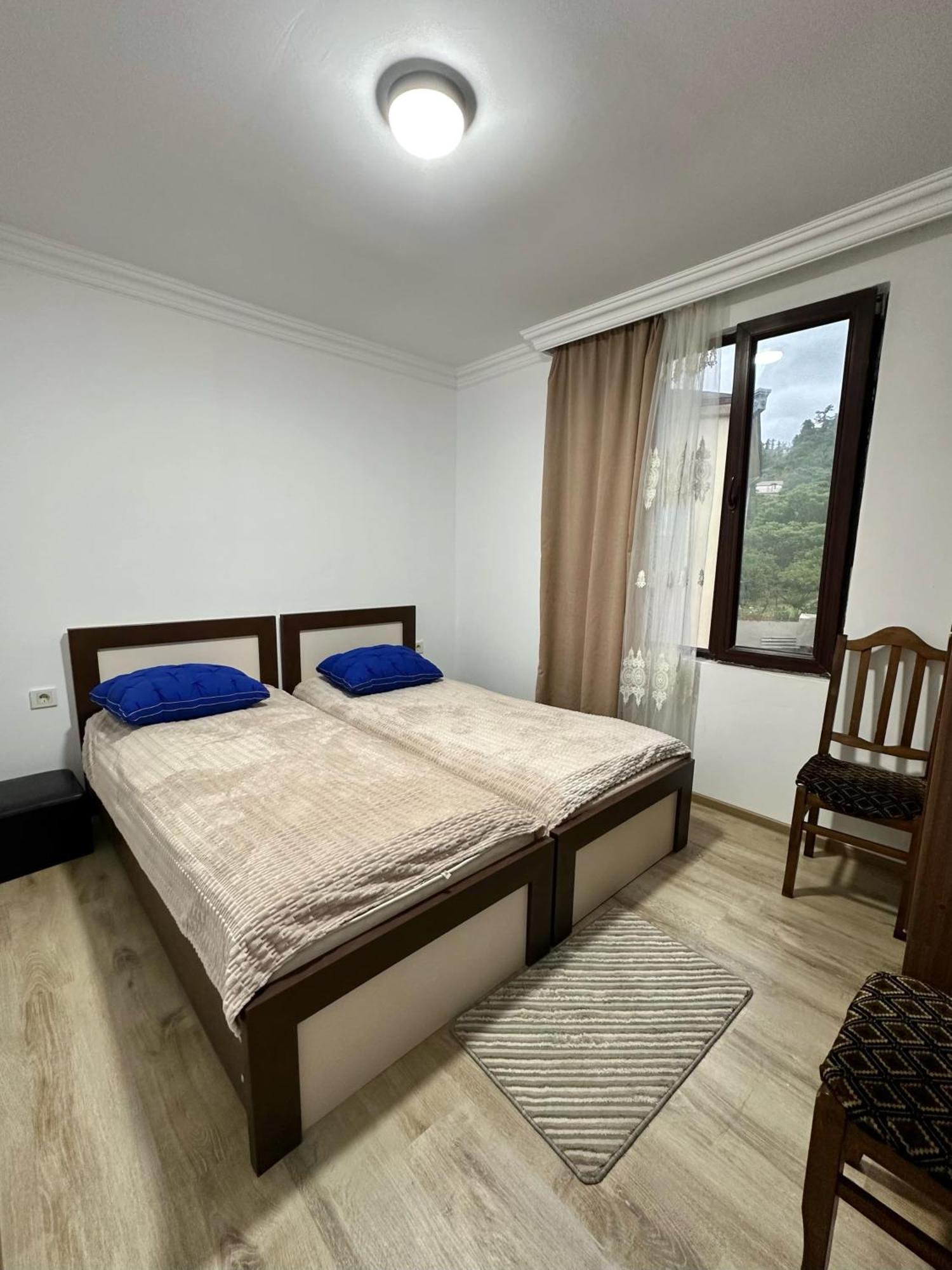 Отель Nita House Батуми Экстерьер фото